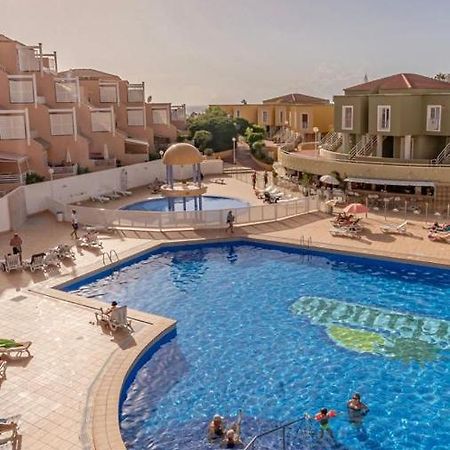 Luxury Apartment Orlando Адехе Екстериор снимка