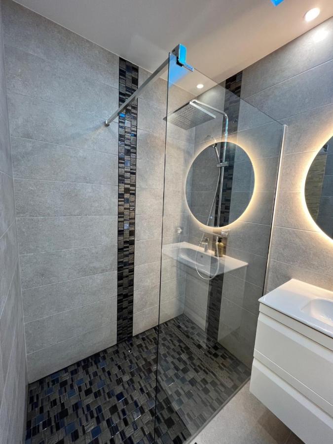 Luxury Apartment Orlando Адехе Екстериор снимка