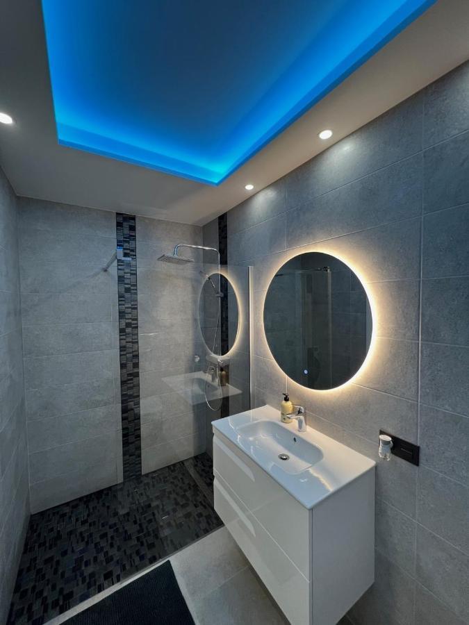 Luxury Apartment Orlando Адехе Екстериор снимка