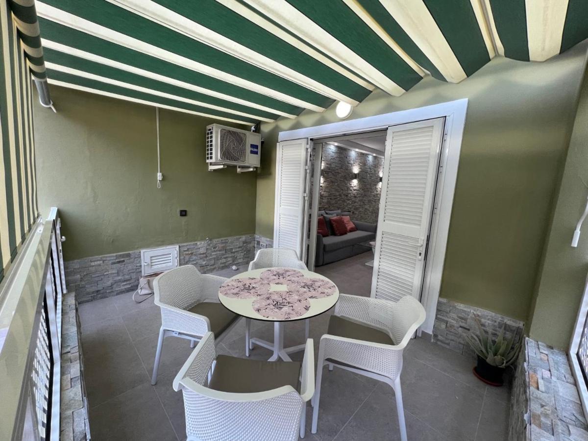 Luxury Apartment Orlando Адехе Екстериор снимка
