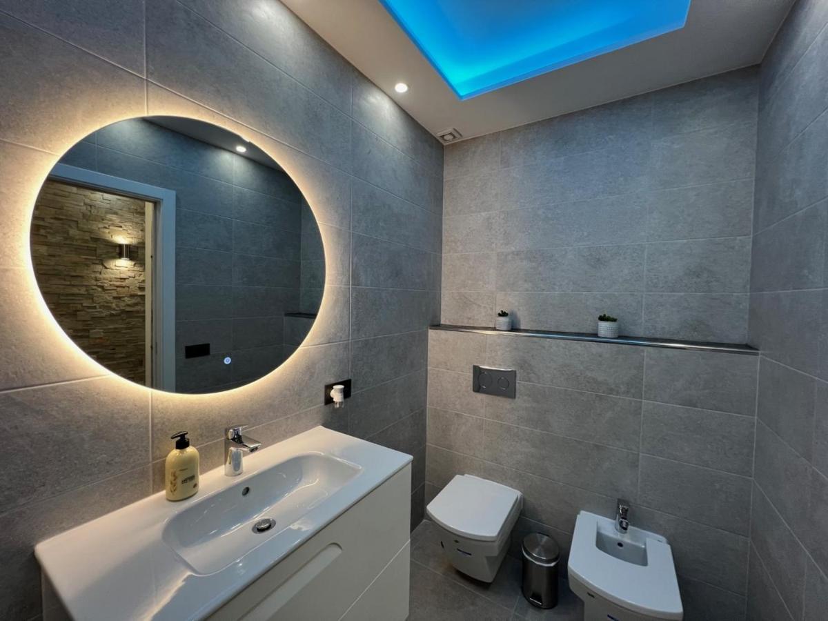 Luxury Apartment Orlando Адехе Екстериор снимка